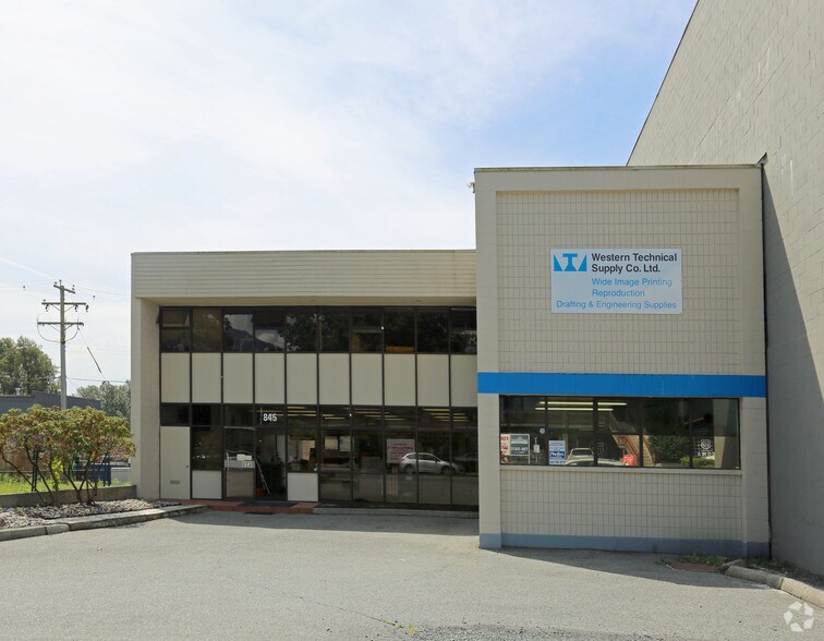 Primary Photo Of 843 15th St, North Vancouver Warehouse For Lease