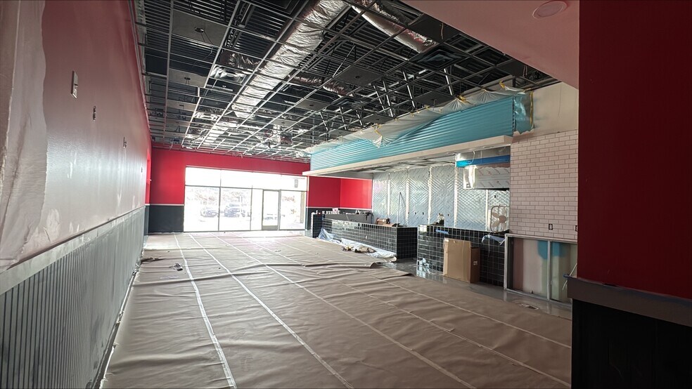 More Photos Of 24531 IH-10 West, San Antonio General Retail For Lease