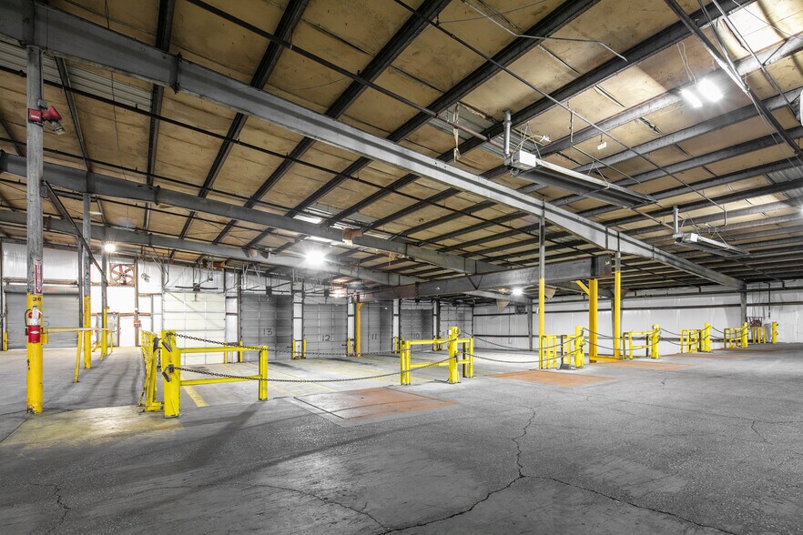 More Photos Of 130 Ecton Rd, Winchester Unknown For Lease