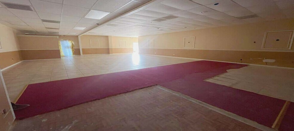 More Photos Of 18855-18859 W Little York Rd, Katy Unknown For Lease