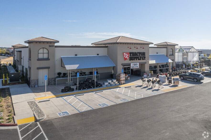 More Photos Of 5651 Lonetree Blvd, Rocklin General Retail For Sale