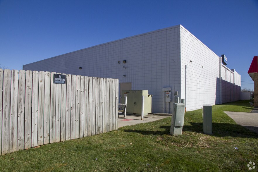 2355 S Hamilton Rd, Columbus, OH 43232 Medical For Sale