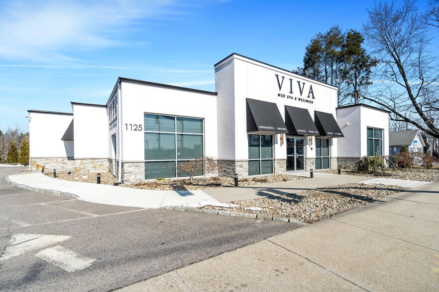 Primary Photo Of 1125 Pontiac Ave, Cranston Medical For Lease