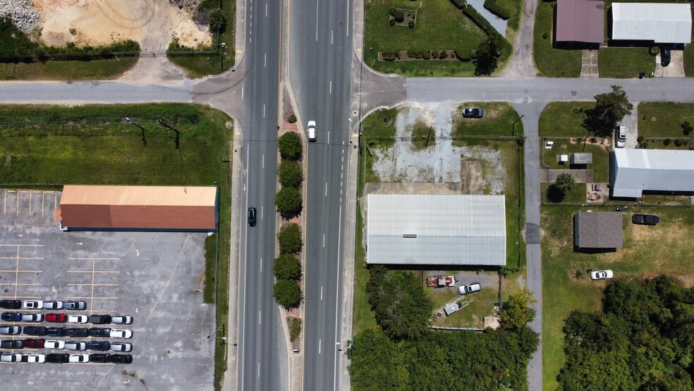 More Photos Of 1605 W 16th St, Panama City Warehouse For Sale