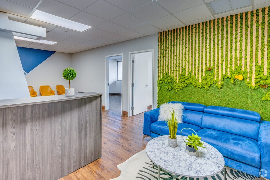 More Photos Of 14750 NW 77th Ct, Miami Lakes Office For Lease