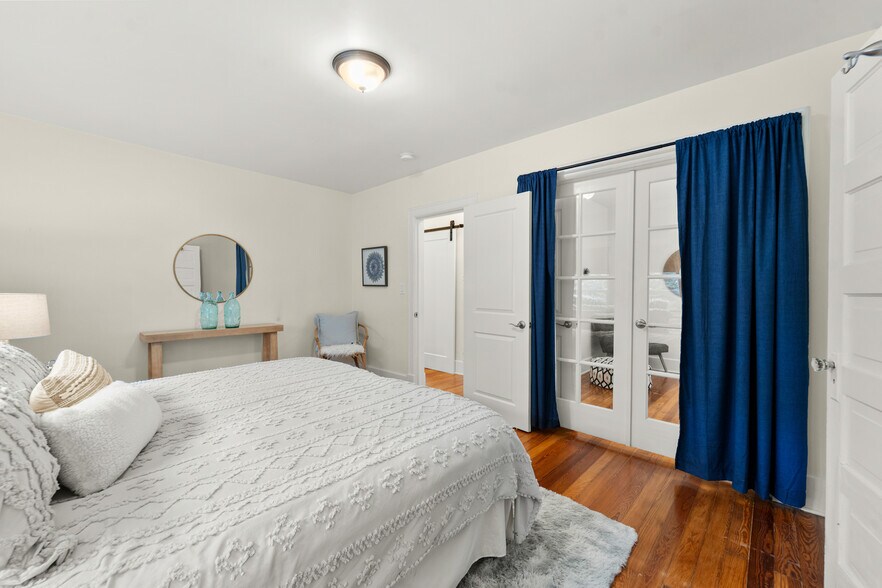 More Photos Of 1516 Cook St, Denver Light Distribution For Sale