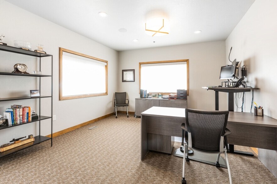 More Photos Of 1920 Prospector Ave, Park City Office For Sale