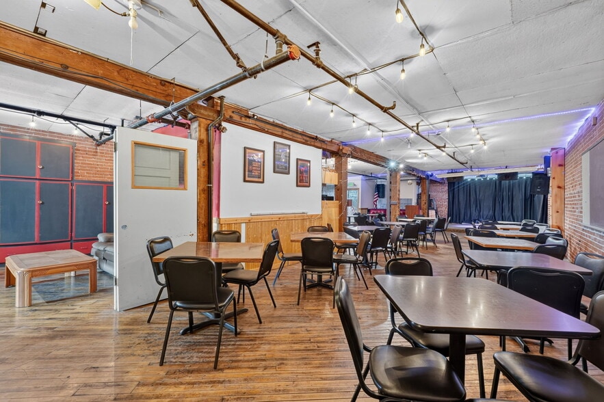 More Photos Of 615 S 1st Ave, Pocatello Restaurant For Sale
