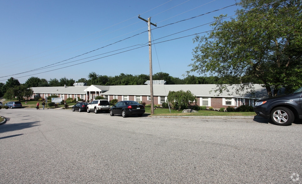 More Photos Of 89 Viets St, New London Office For Sale