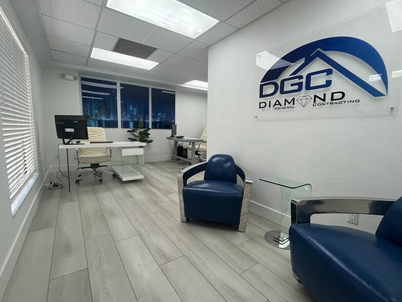 Primary Photo Of 5047-5069 Tamiami Trl E, Naples Unknown For Lease