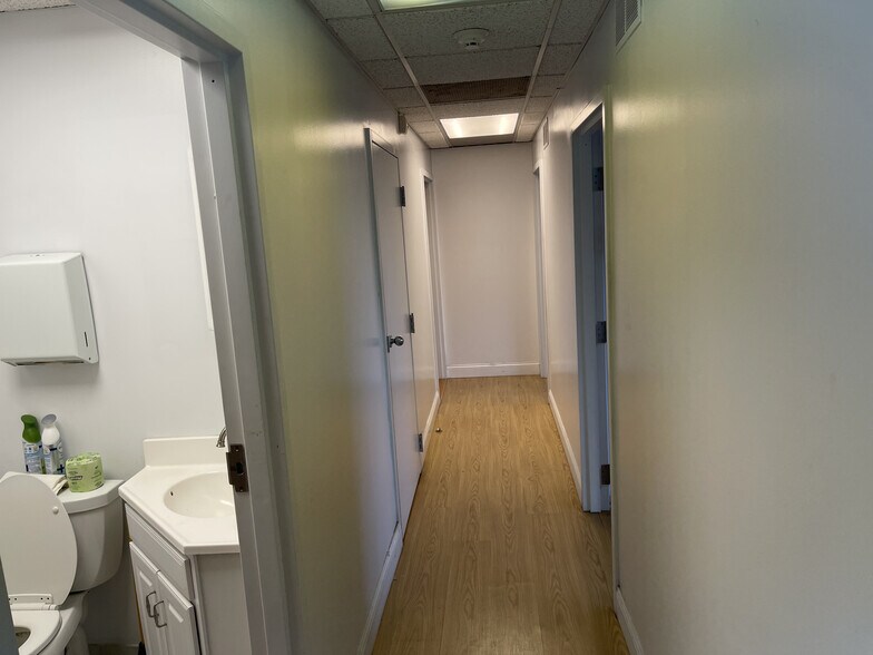 More Photos Of 250 W Lancaster Ave, Paoli Medical For Lease