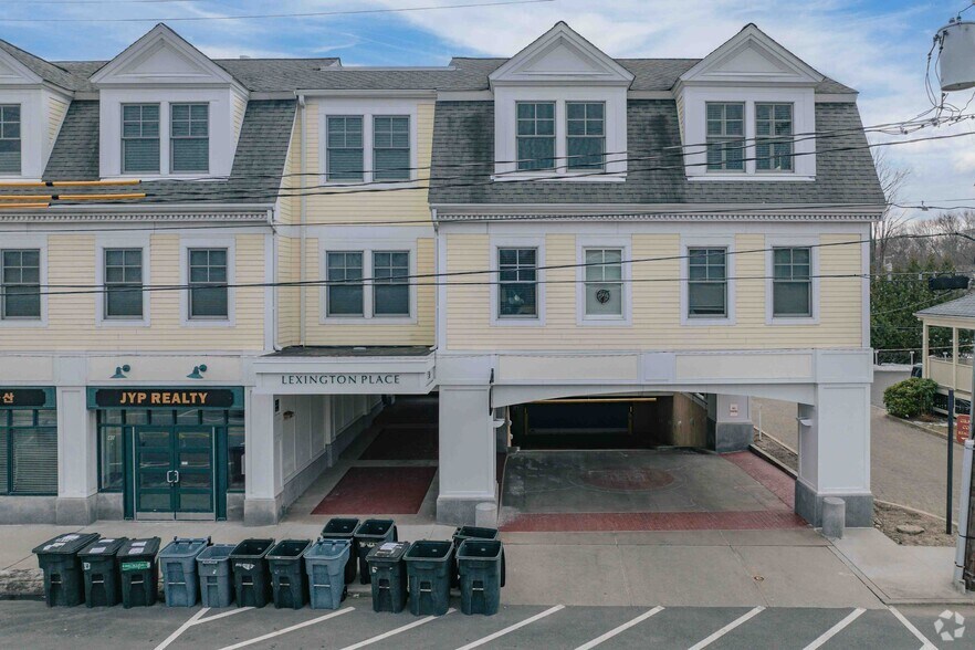 More Photos Of 40 Waltham St, Lexington Apartments For Sale