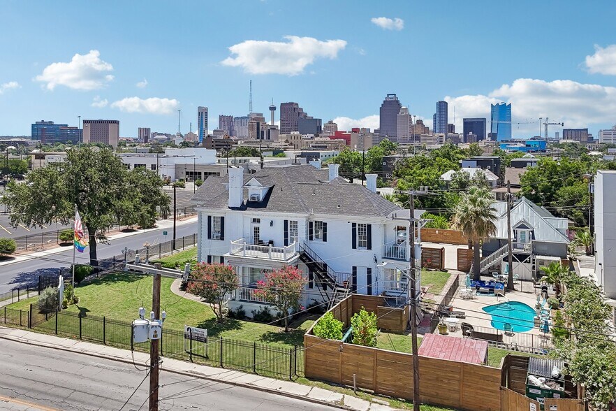 More Photos Of 421 Howard St, San Antonio Hospitality For Sale