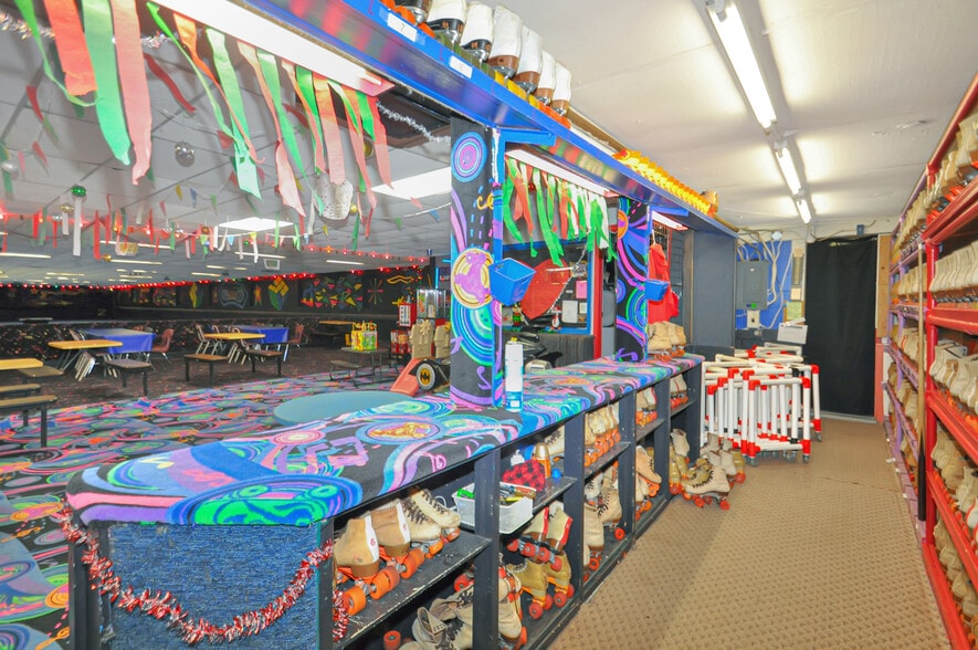 More Photos Of 805 Sater St, Greenville Skating Rink For Sale