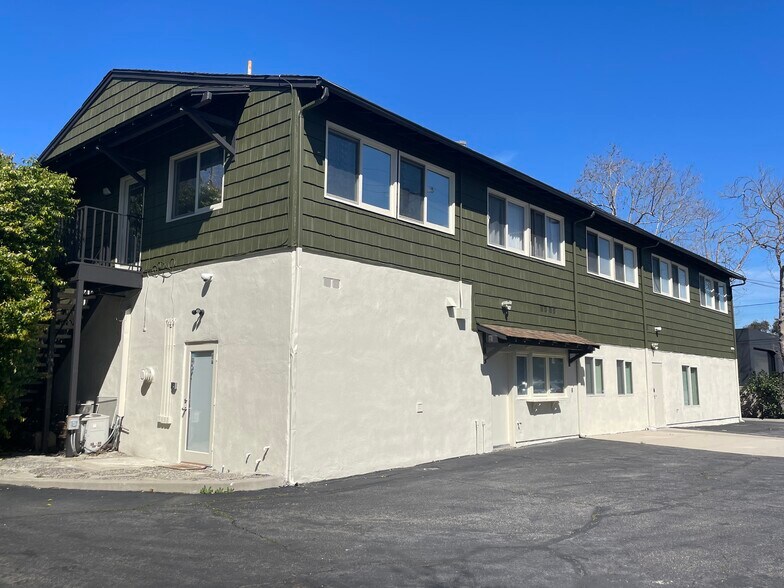 More Photos Of 2488 Newport Blvd, Costa Mesa Office For Lease