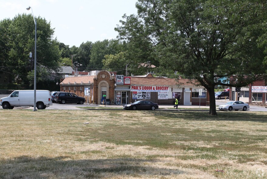More Photos Of 5502-5506 Paseo Blvd, Kansas City Freestanding For Lease