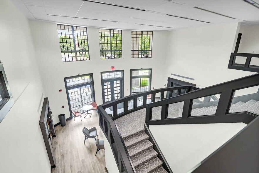 More Photos Of 146 Fairchild St, Charleston Office For Sale