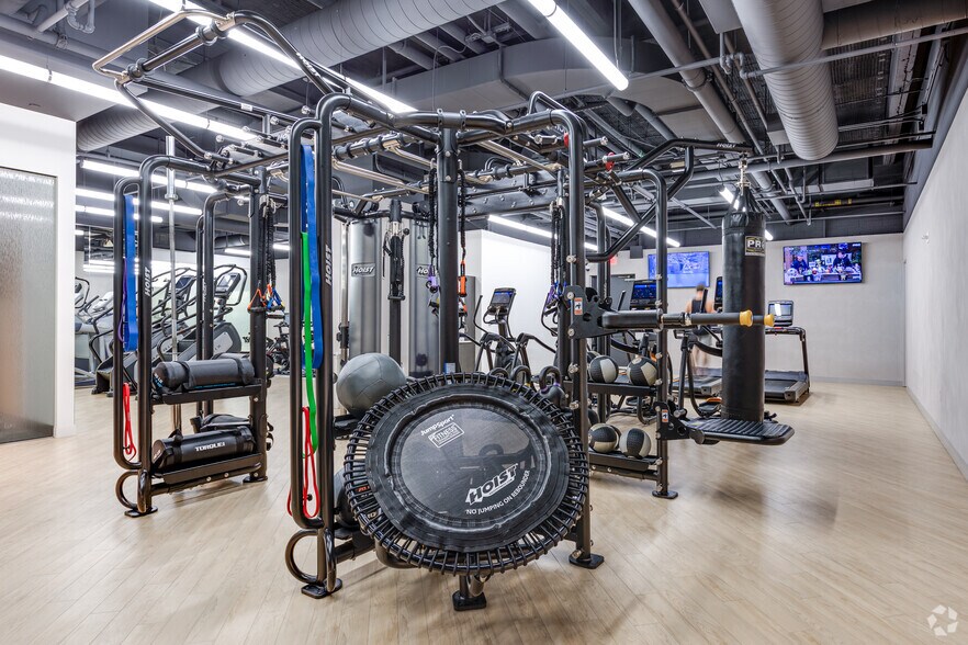 Photo of 24th Floor Ste 2410