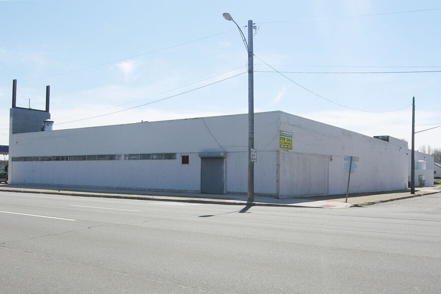 Primary Photo Of 5800 E Eight Mile Rd, Detroit Warehouse For Lease