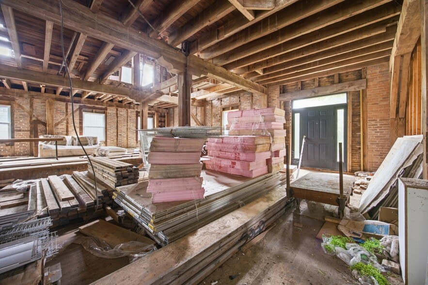 More Photos Of 32 Mill St, Port Byron Industrial For Sale