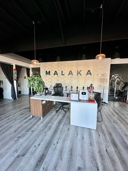 More Photos Of 1514 Newport Blvd, Costa Mesa Freestanding For Lease