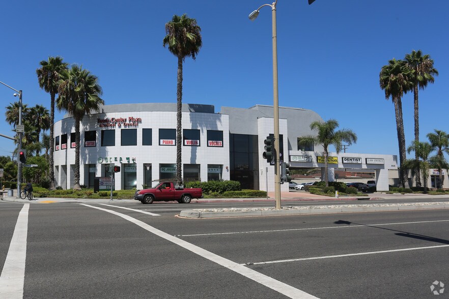 More Photos Of 9535 Garden Grove Blvd, Garden Grove Medical For Sale