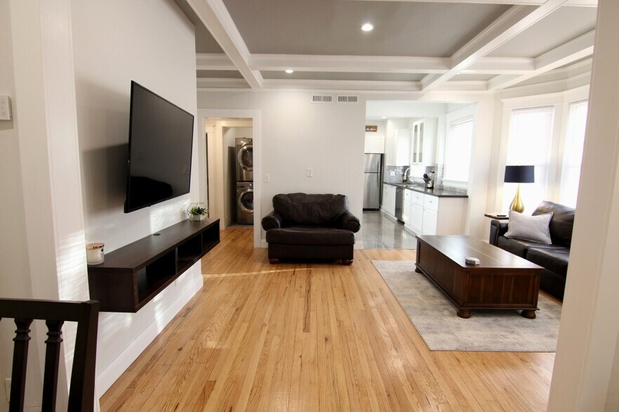 More Photos Of 901-903 39th St, Kansas City Multifamily For Sale