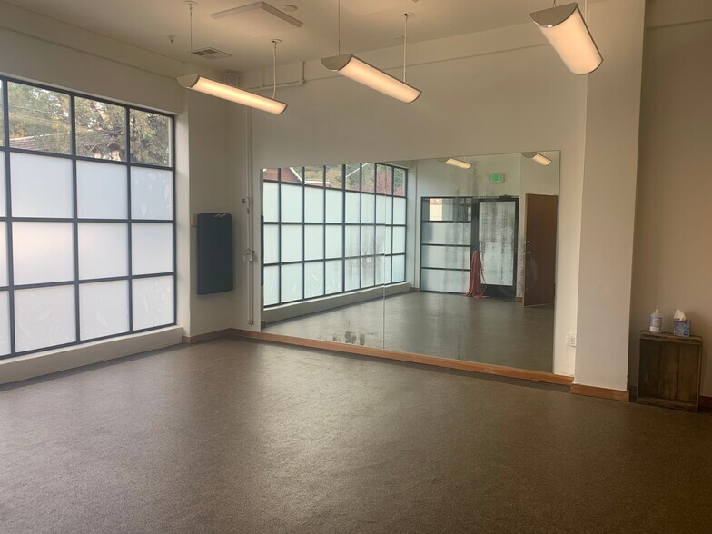 More Photos Of 1599 Sir Francis Drake Blvd, Fairfax Freestanding For Lease