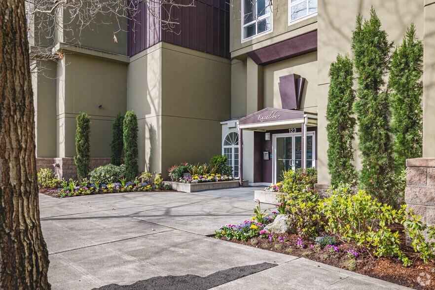 More Photos Of 123 NE 112th Ave, Bellevue Apartments For Lease