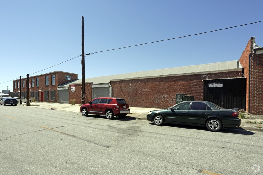 More Photos Of 2001 Belgrave Ave, Huntington Park Manufacturing For Lease