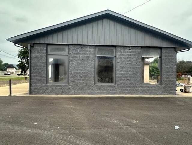 More Photos Of 212 S Poplar St, Berwick Carwash For Sale