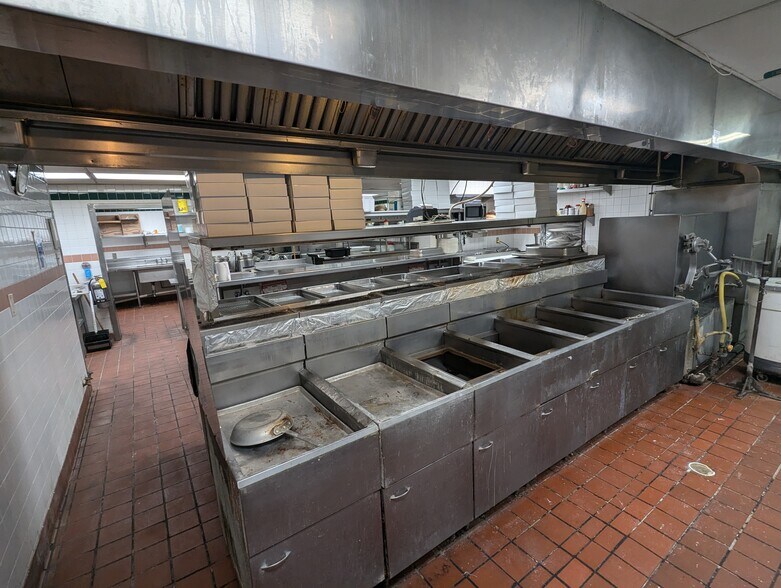 More Photos Of 2418 Canton Rd, Marietta Restaurant For Sale