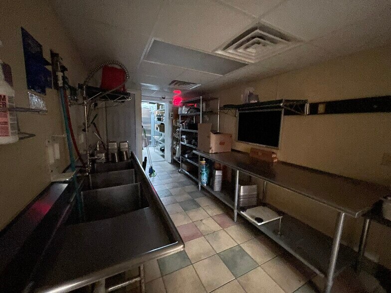 More Photos Of 248-252 N Park St, Decatur Storefront Retail Office For Sale