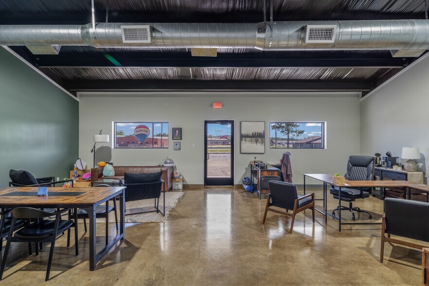 More Photos Of 15996 Highway 80, Edgewood Flex For Sale