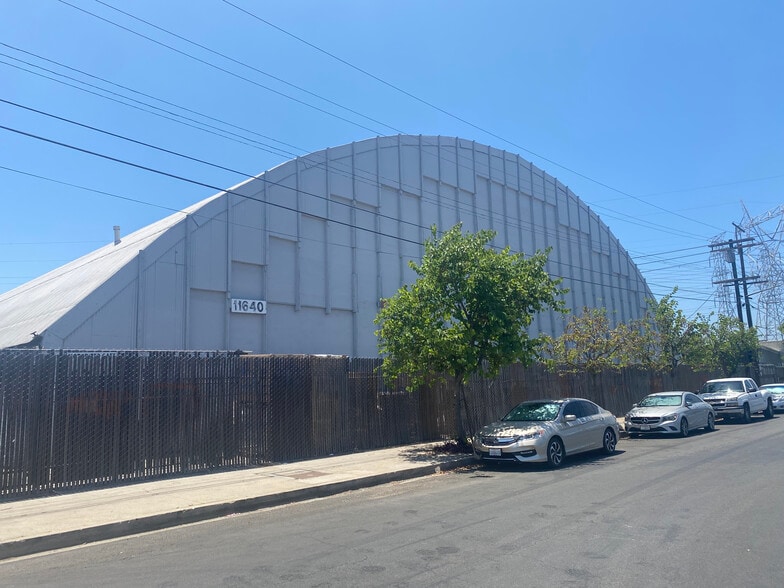 Primary Photo Of 11640 Hart St, North Hollywood Warehouse For Sale