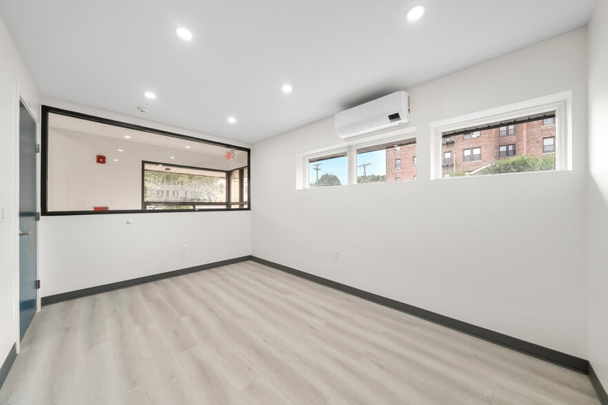 More Photos Of 35 Pangborn Pl, Hackensack Medical For Lease