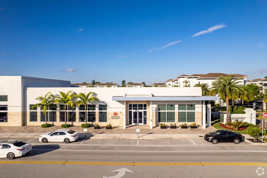 More Photos Of 20080 W Dixie Hwy, Miami General Retail For Lease