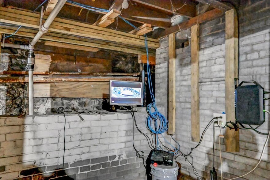 More Photos Of 1513-1515 Vine St, Scranton Apartments For Sale