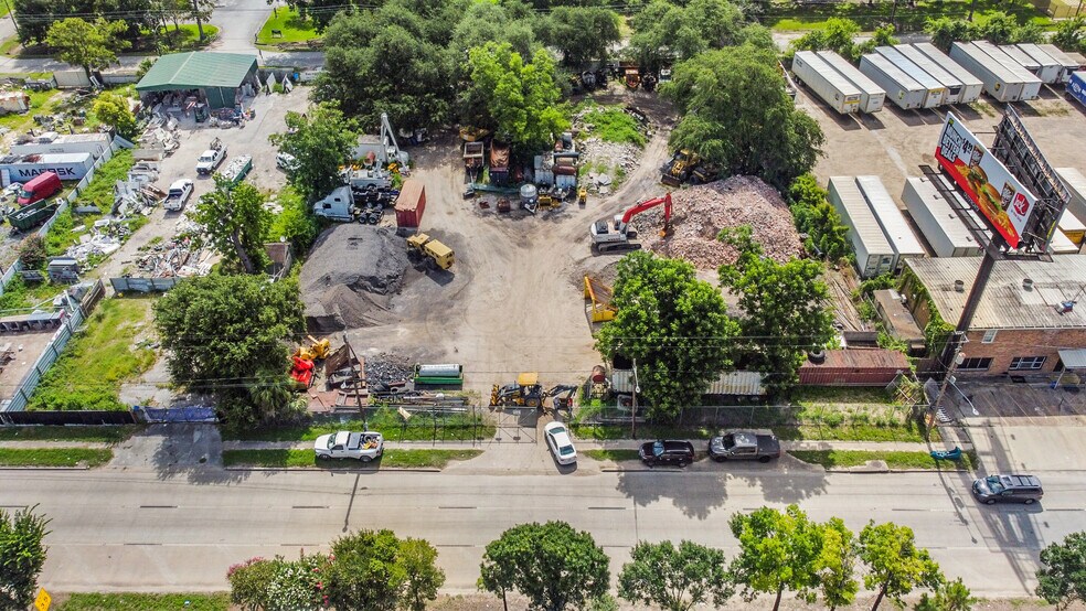 More Photos Of 9017 Dodson Street, Houston Land For Sale