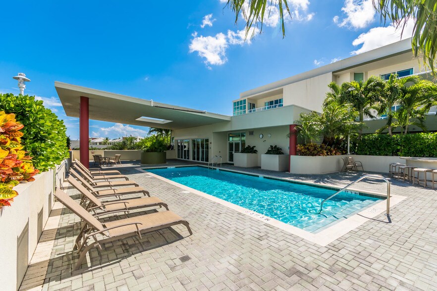 More Photos Of 2301 Wilton Dr, Wilton Manors Apartments For Sale