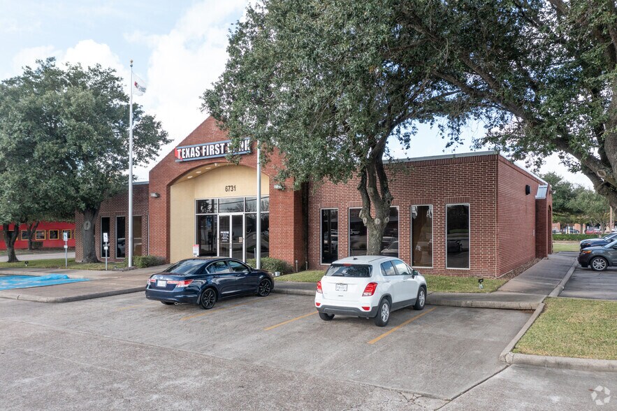 More Photos Of 6701-6831 Spencer Hwy, Pasadena Unknown For Lease