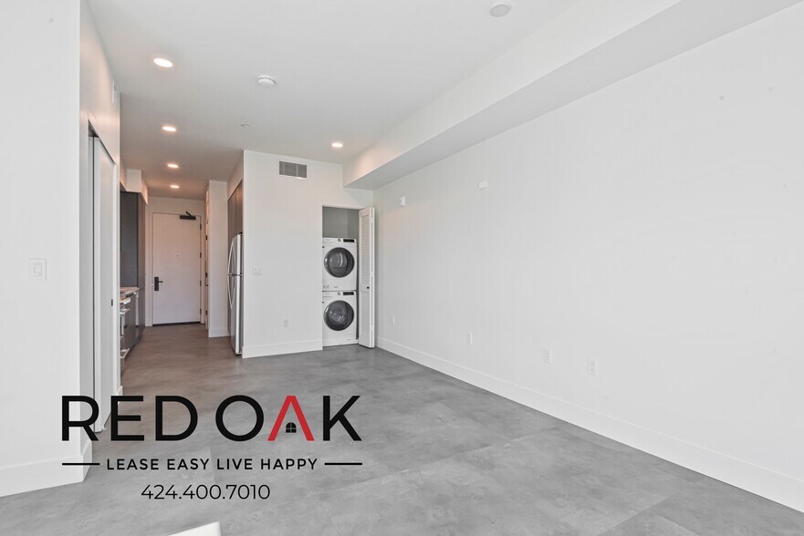 More Photos Of 3450 W 43rd St, Los Angeles Apartments For Lease