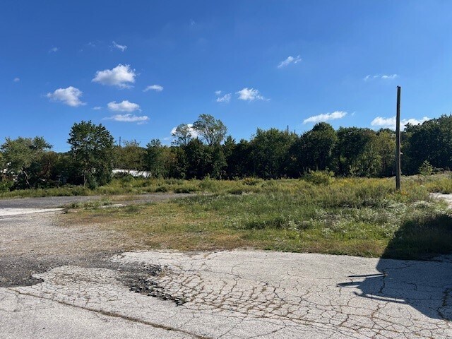 More Photos Of 536 Lancaster Ave, Malvern Land For Lease