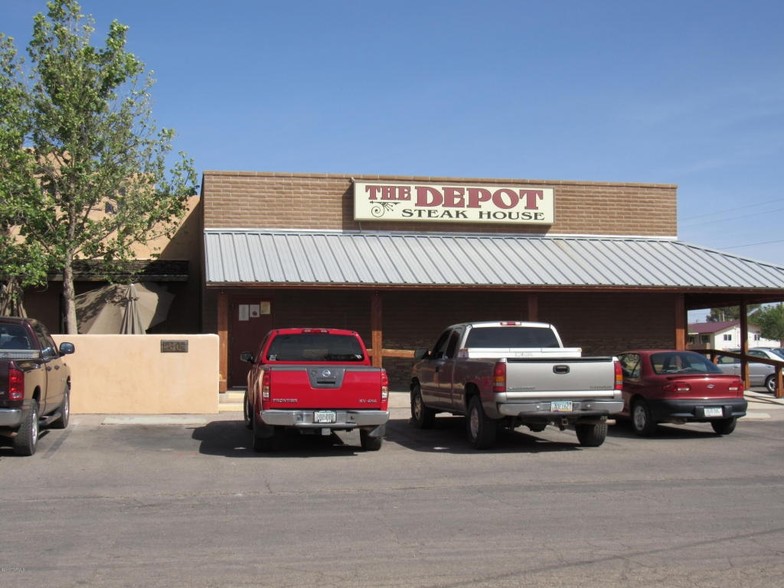 Primary Photo Of 60 S 10th St, Tombstone Restaurant For Sale