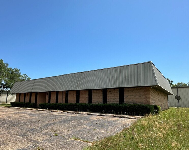 Primary Photo Of 24101 Spyders Dr, Pass Christian Warehouse For Sale