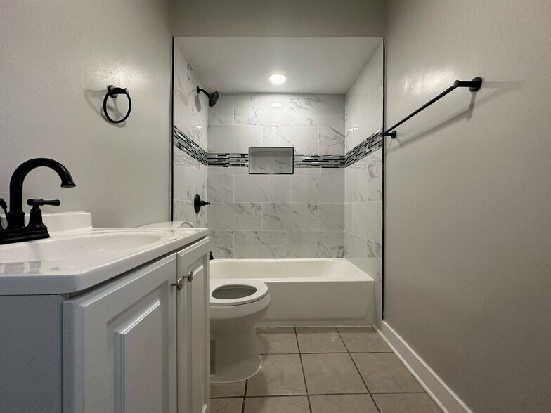 More Photos Of 4034 S Prairie Ave, Chicago Apartments For Sale