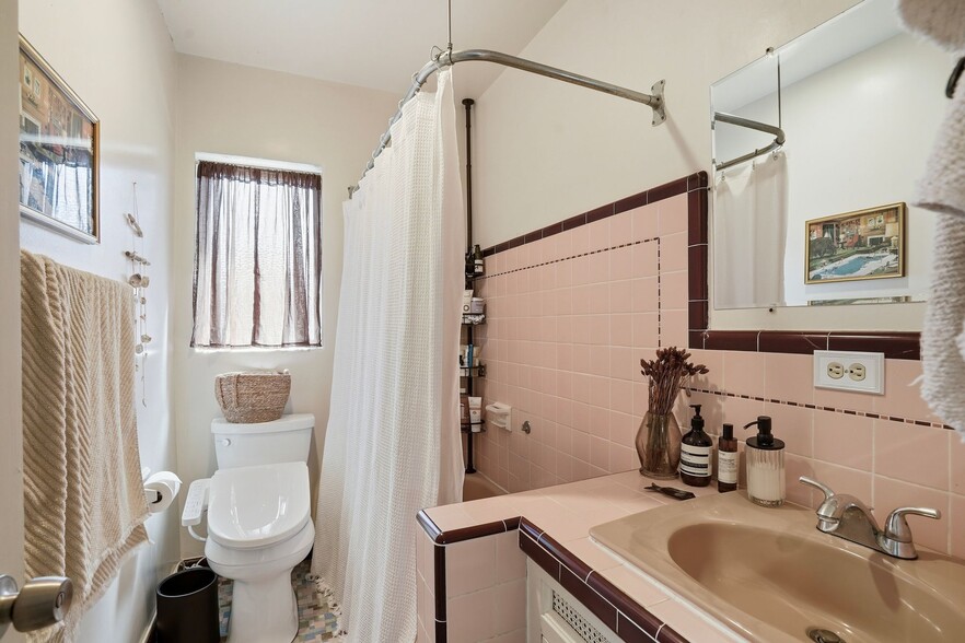 More Photos Of 428-438 Rosemont St, La Jolla Apartments For Sale