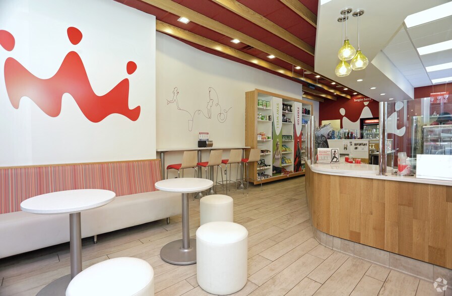 More Photos Of 1450 P St NW, Washington Storefront For Sale