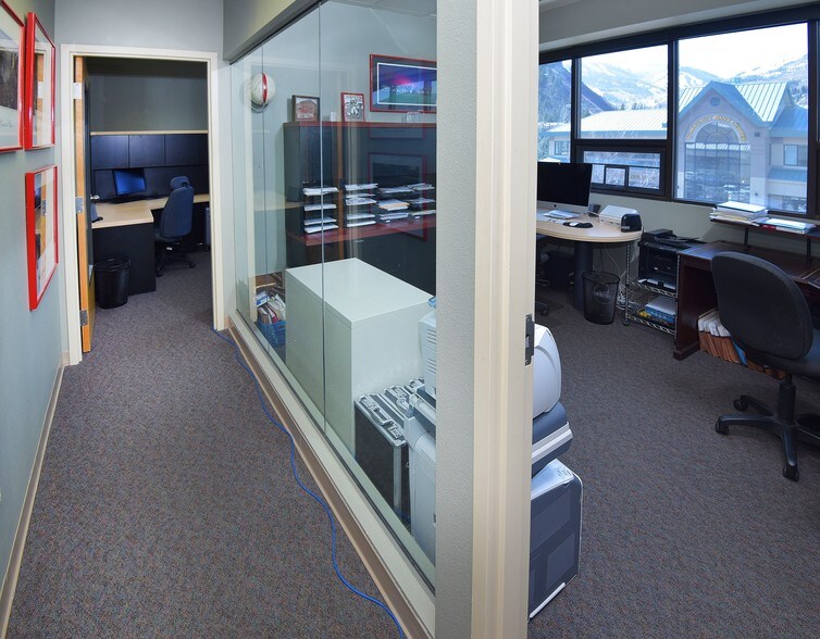 More Photos Of 30 Benchmark Rd, Avon Office For Sale