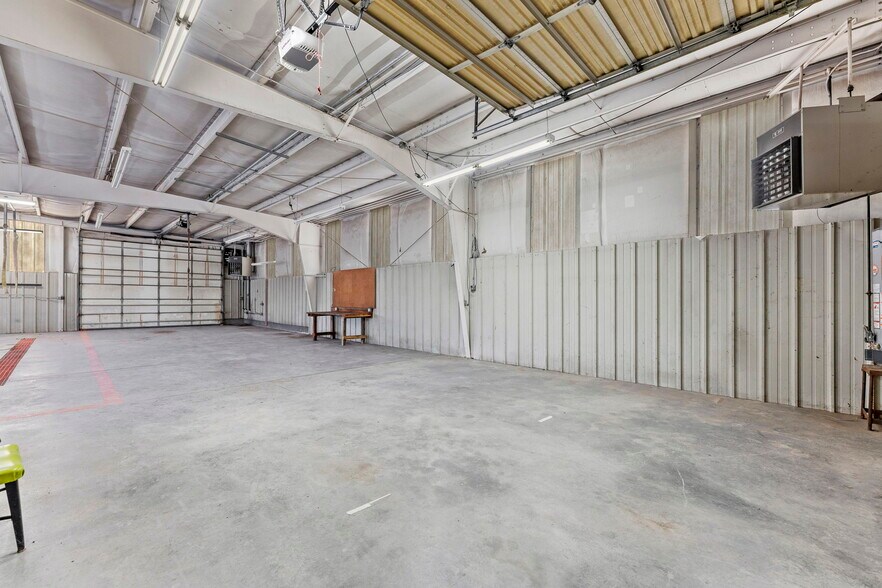 More Photos Of 403 Maple St, Overbrook Industrial For Sale